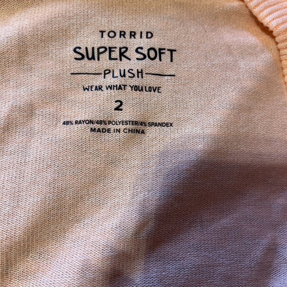 BNWT Torrid Peach cardigan. Super Soft. Size 2 - Picture 3 of 5